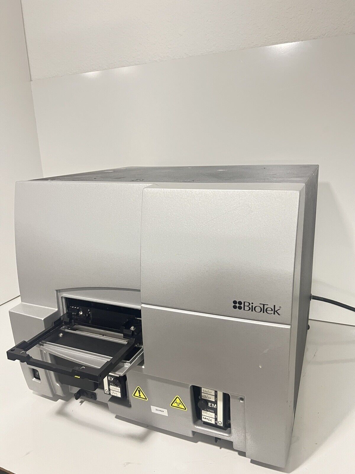 BioTek Instruments - Synergy HT Single Channel Multimode Microplate Reader