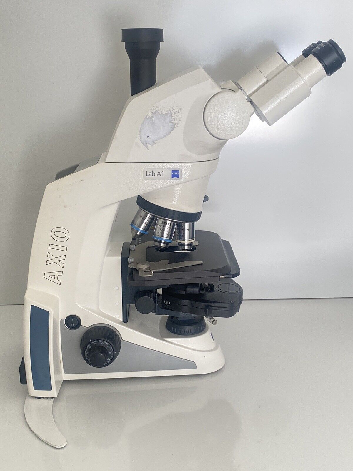 Carl Zeiss Axio Lab. A1 Brightfield/Phase Contrast Ergo Microscope