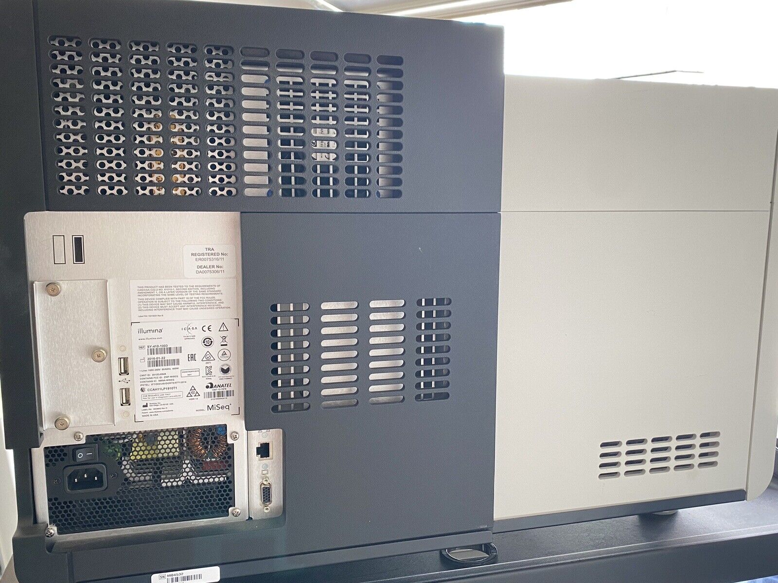 Illumina MiSeq DNA sequencer SY-410-1003