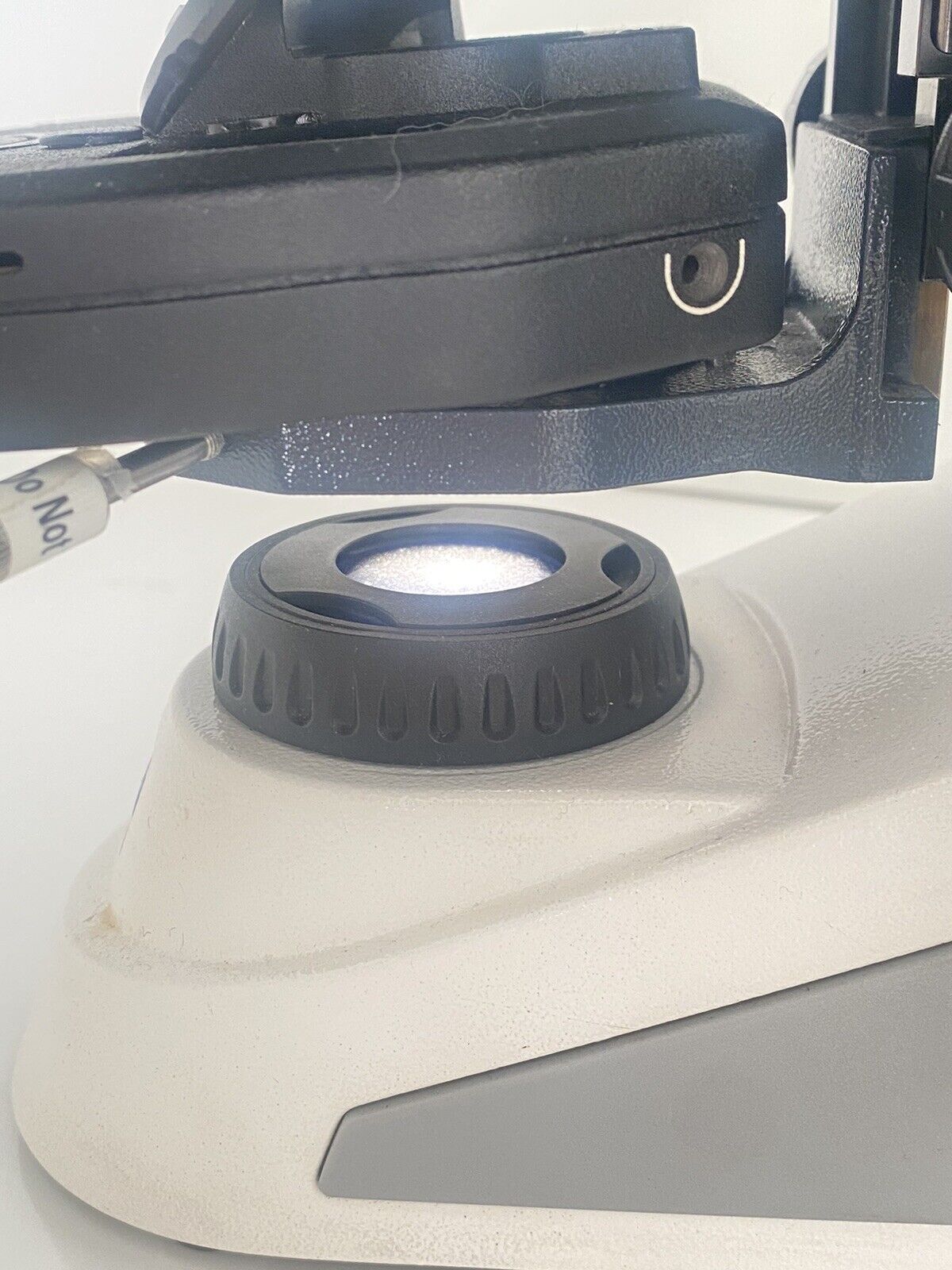 Carl Zeiss Axio Lab. A1 Brightfield/Phase Contrast Ergo Microscope