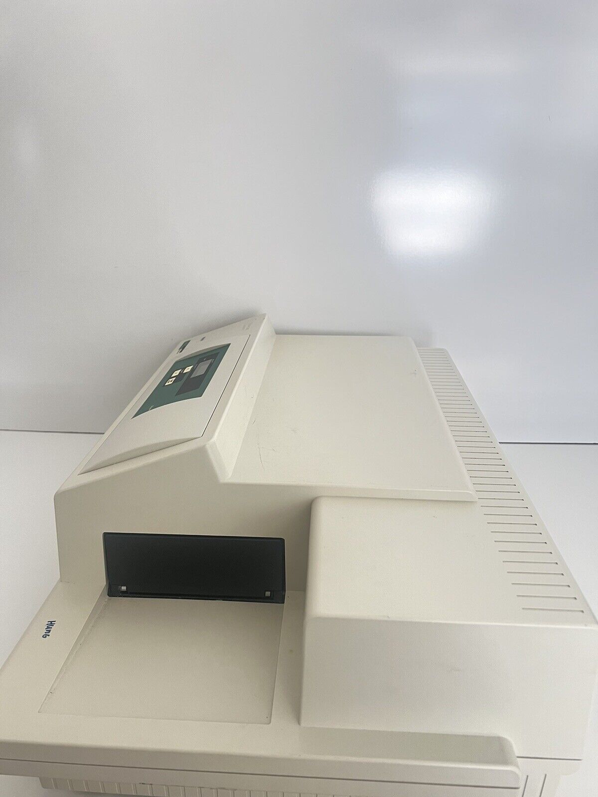 Molecular Devices VersaMax Tunable Microplate Reader