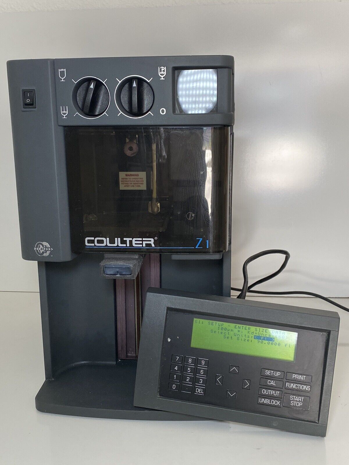 Beckman Coulter Z1 Cell Particle Counter w/ Controller