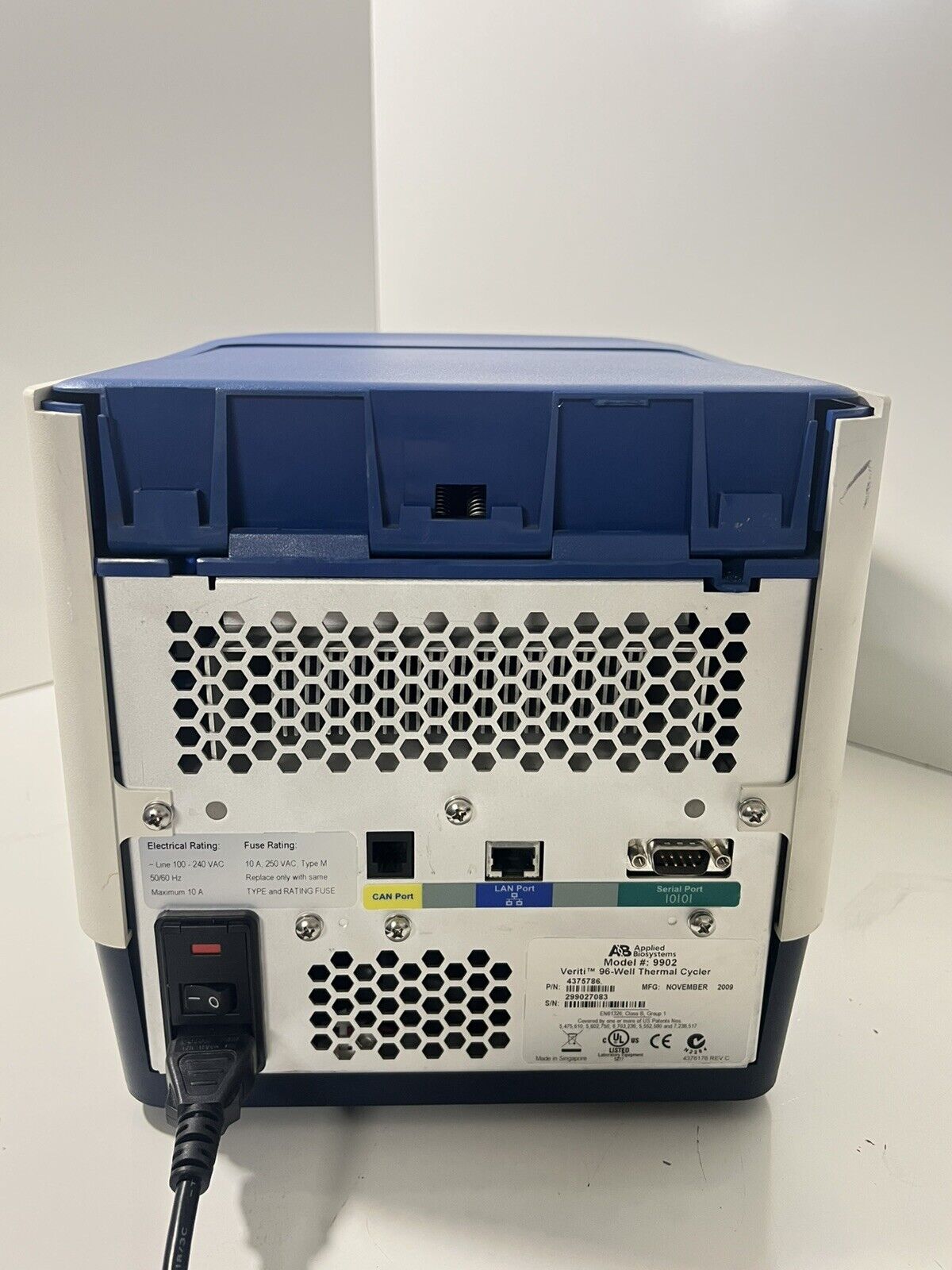 Applied Biosystems Veriti 96-well Thermal Cycler PCR - 9902